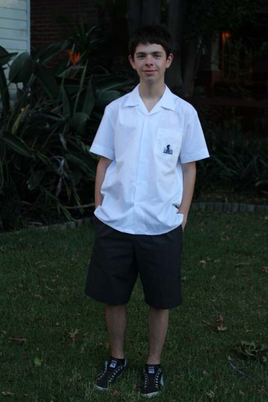 Ich in meiner Schuluniform