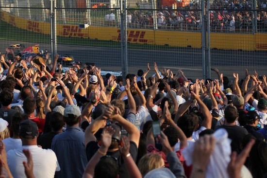 Melbourne Formel 1 Rennen 2012 - Zuschauer Menschenmenge Melbourne Formel 1 Rennen 2012 - Zuschauer Menschenmenge