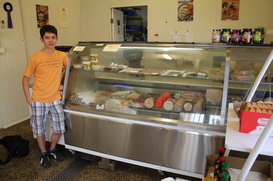 Deutsches Essen in Australien - Wurstman - Ich mit der Fleischtheke - IMG_0564 Deutsches Essen in Australien - Wurstman - Ich mit der Fleischtheke