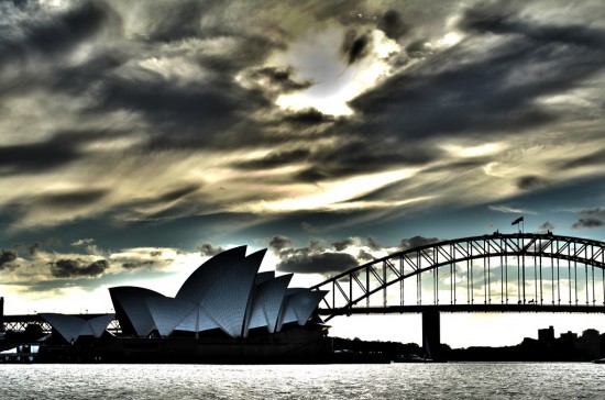 Sydney Camp 18 - Sydney Opera House - HDR IMG_1038-1040 - Surrealistic