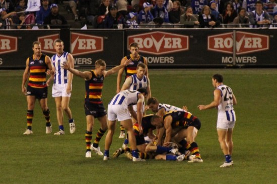 Australian Football Aussie Rules Footy - Alle drauf - IMG_2527-2 Australian Football Aussie Rules Footy - Alle drauf - IMG_2527-2