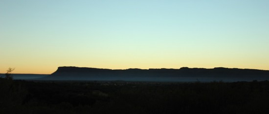 Outback - Morgennebel vor der George Gill Range - Kings Canyon - K-IMG_2803-2 Outback - Morgennebel vor der George Gill Range - Kings Canyon - K-IMG_2803-2
