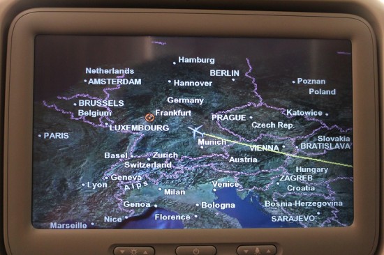 Rückflug Australien nach Deutschland Landeanflug Frankfurt Rückflug Australien nach Deutschland Landeanflug Frankfurt