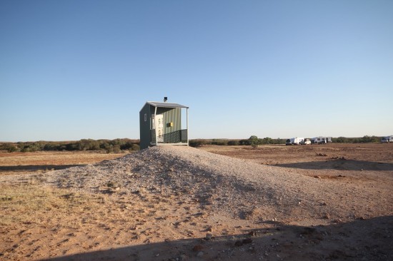 04 Outback Loo - IMG_4845