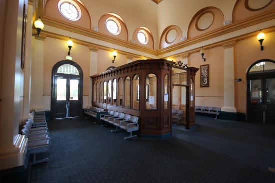 04 Albury Railway Station - Waiting Room - IMG_3797